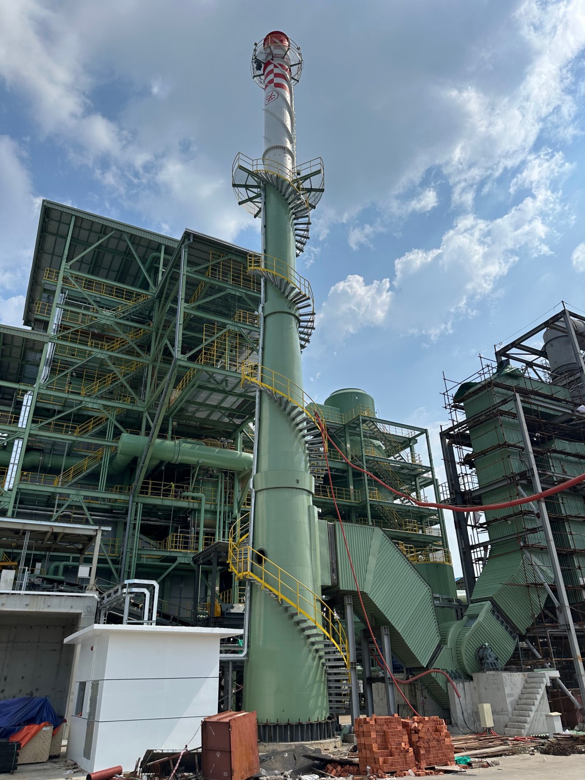 45m-industrial-steel-chimney-project-for-a-paper-mill-in-vietnam-5.jpg 45m-industrial-steel-chimney-project-for-a-paper-mill-in-vietnam-5.jpg